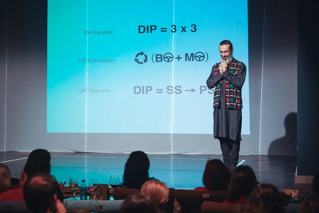 Sanatsal Bir Enstrüman olarak DIP Sanatsal Bir Enstrüman olarak DIP